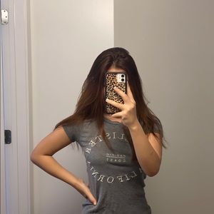 tight fit hollister tee